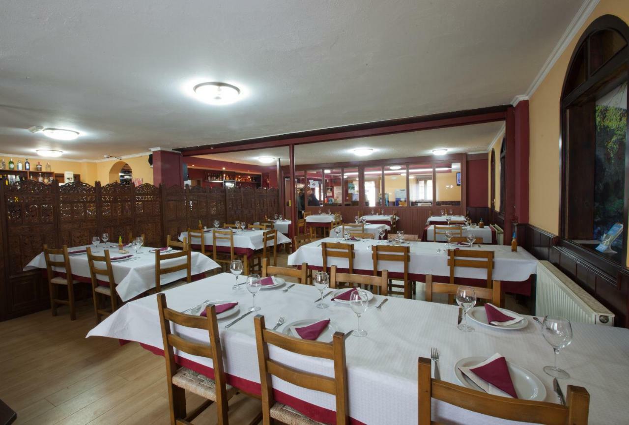 Hotel Terranova Oza de los Ríos 外观 照片