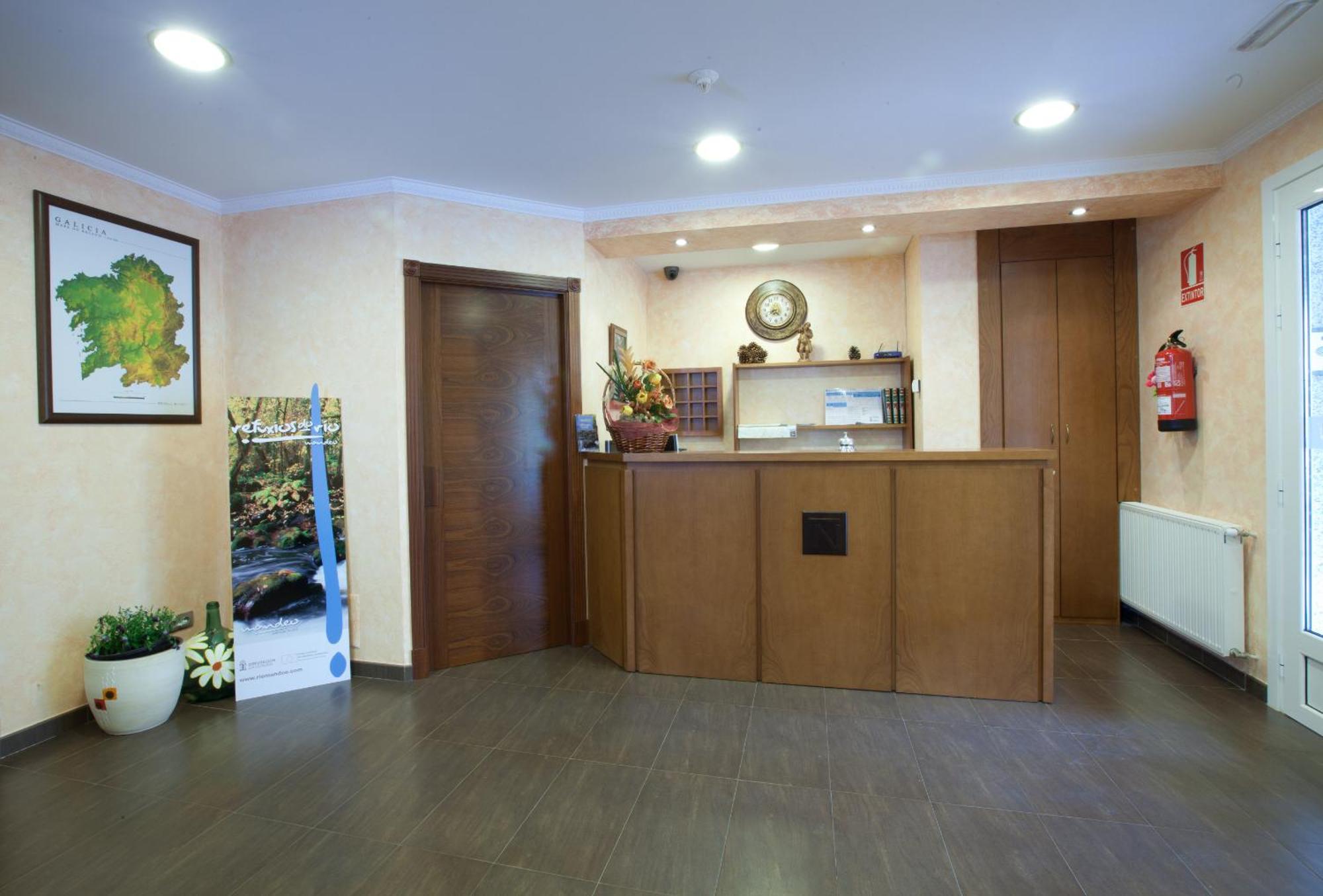 Hotel Terranova Oza de los Ríos 外观 照片